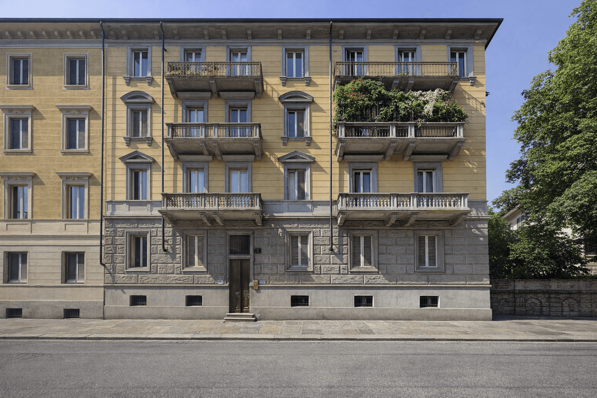 Facciata del palazzo in Via Matteo Pescatore 2, Torino
